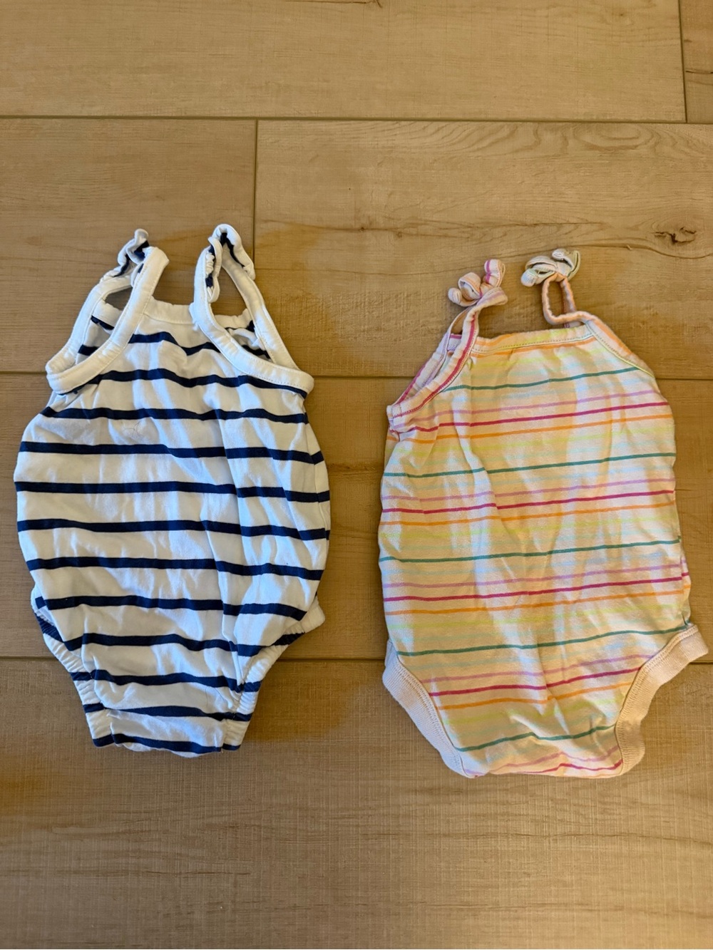 Gap Baby Girls Sleeveless Bodysuits Outfits Set Striped Blue White Pink 0-3 Mos